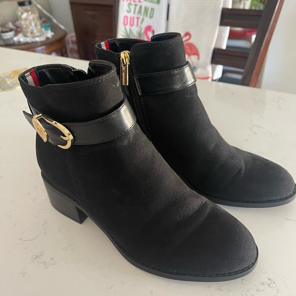 Tommy Hilfiger booties